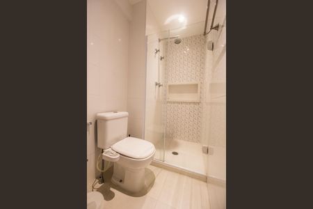 Apartamento à venda com 96m², 2 quartos e 3 vagasBanheiro da Suíte 1