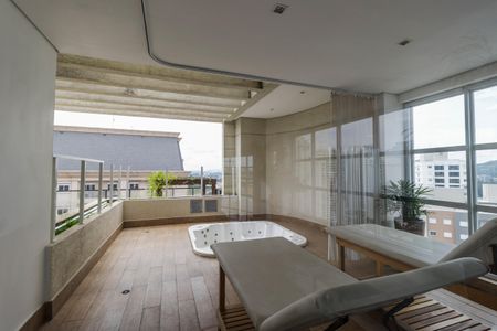 Apartamento à venda com 96m², 2 quartos e 3 vagasÁrea comum