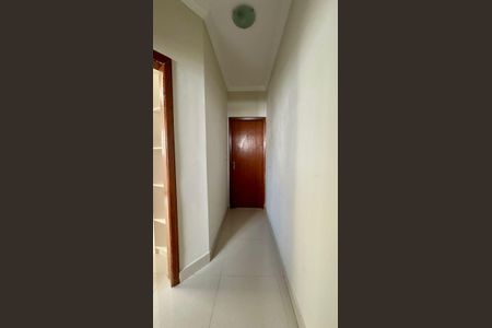 Corredor de apartamento à venda com 2 quartos, 58m² em Castelo, Belo Horizonte