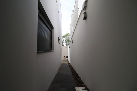 Casa para alugar com 435m², 4 quartos e 4 vagasCorredor