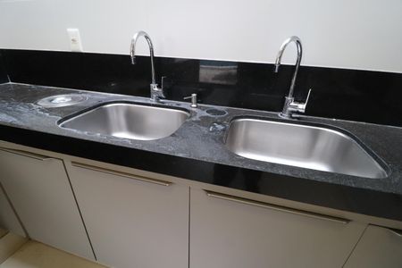 Casa para alugar com 435m², 4 quartos e 4 vagasCozinha