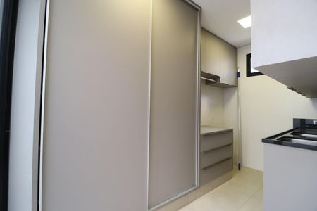 Casa para alugar com 435m², 4 quartos e 4 vagasÁrea de Serviço