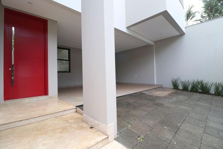 Casa para alugar com 435m², 4 quartos e 4 vagasHall de entrada