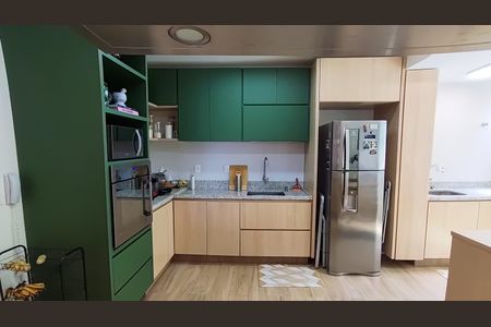 Apartamento à venda com 92m², 2 quartos e 1 vaga Apartamento à venda com 92m², 2 quartos e 1 vagaCozinha