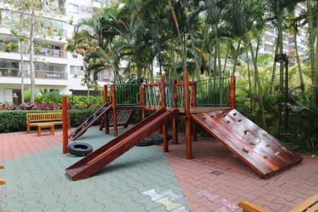 Apartamento à venda com 78m², 2 quartos e 2 vagasÁrea comum - Playground