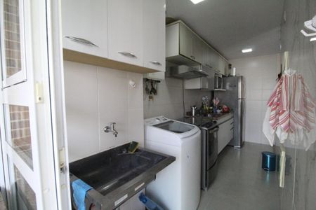 Apartamento à venda com 78m², 2 quartos e 2 vagasÁrea de serviço