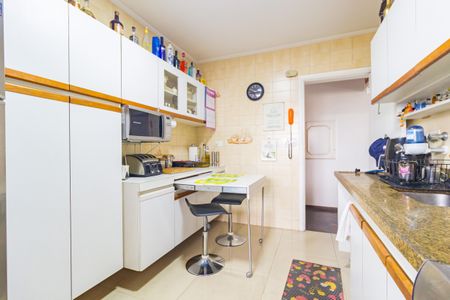 Apartamento à venda com 100m², 3 quartos e 2 vagas Apartamento à venda com 100m², 3 quartos e 2 vagasCozinha