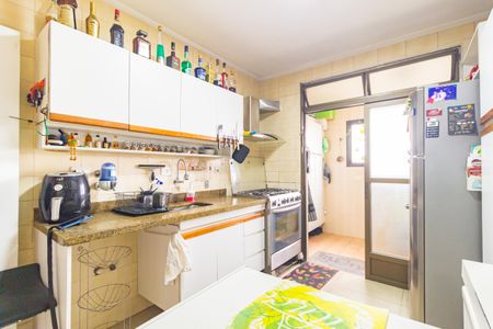 Apartamento à venda com 100m², 3 quartos e 2 vagas Apartamento à venda com 100m², 3 quartos e 2 vagasCozinha