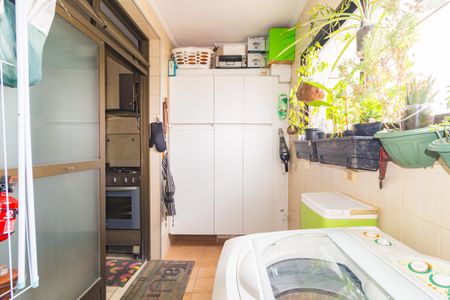 Apartamento à venda com 100m², 3 quartos e 2 vagas Apartamento à venda com 100m², 3 quartos e 2 vagasÁrea de Serviço