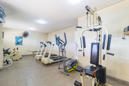 Apartamento à venda com 100m², 3 quartos e 2 vagas Apartamento à venda com 100m², 3 quartos e 2 vagasAcademia