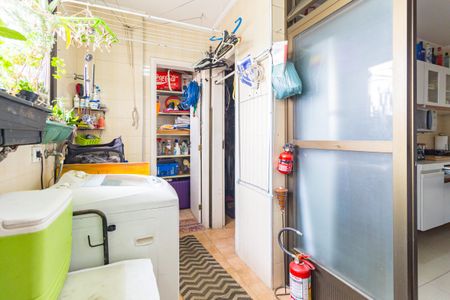 Apartamento à venda com 100m², 3 quartos e 2 vagas Apartamento à venda com 100m², 3 quartos e 2 vagasÁrea de Serviço