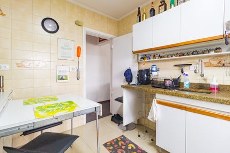 Apartamento à venda com 100m², 3 quartos e 2 vagas Apartamento à venda com 100m², 3 quartos e 2 vagasCozinha