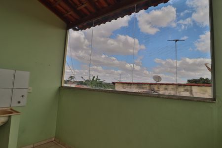 Casa para alugar com 102m², 2 quartos e 1 vagaÁrea de Serviço