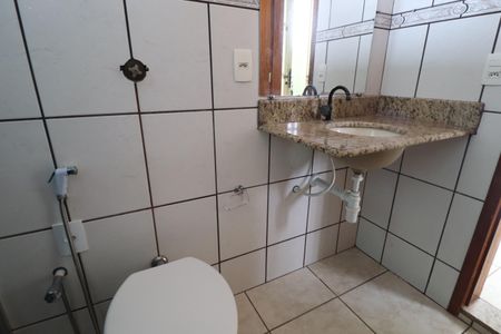 Casa para alugar com 102m², 2 quartos e 1 vagaBanheiro Social