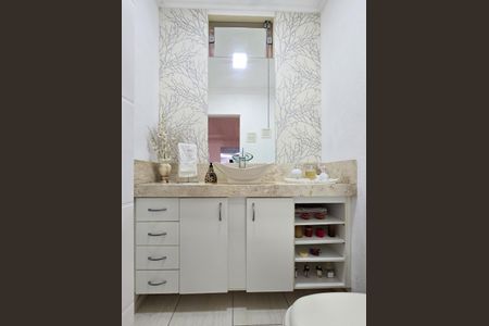 Casa à venda com 200m², 3 quartos e 3 vagasLavabo