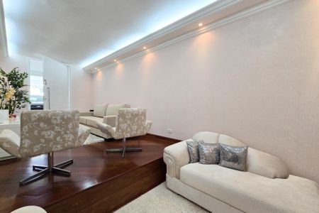 Casa à venda com 200m², 3 quartos e 3 vagasSala 