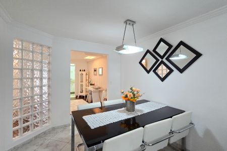 Casa à venda com 200m², 3 quartos e 3 vagasCopa