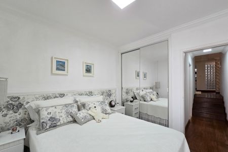 Casa à venda com 200m², 3 quartos e 3 vagasQuarto 2