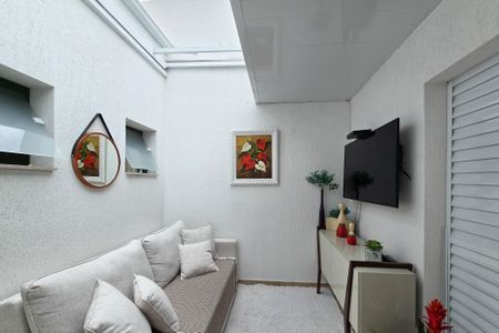 Casa à venda com 200m², 3 quartos e 3 vagasSala de TV