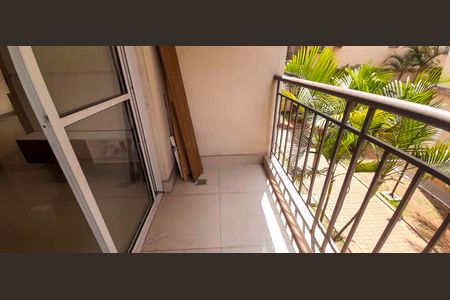Sacada da Sala de apartamento à venda com 3 quartos, 57m² em Novo Osasco, Osasco