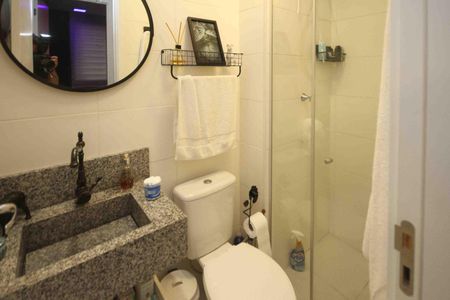 Apartamento à venda com 33m², 2 quartos e sem vagaBanheiro