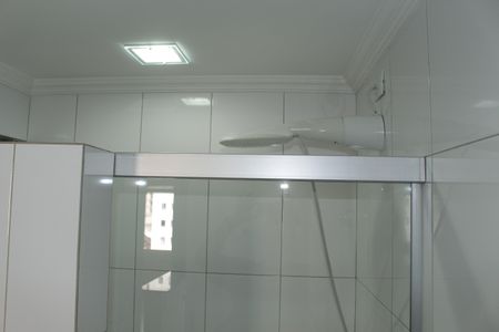 Banheiro de apartamento à venda com 1 quarto, 48m² em Centro Histórico de São Paulo, São Paulo
