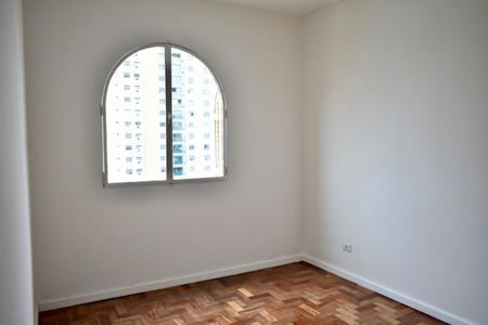 Apartamento à venda com 67m², 2 quartos e 1 vagaQuarto 2