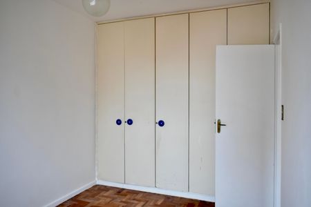 Apartamento à venda com 67m², 2 quartos e 1 vagaQuarto 2