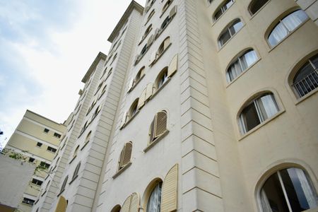 Apartamento à venda com 67m², 2 quartos e 1 vagaFachada