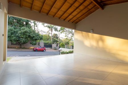 Casa de condomínio para alugar com 300m², 4 quartos e 4 vagas Casa de condomínio para alugar com 300m², 4 quartos e 4 vagasGaragem