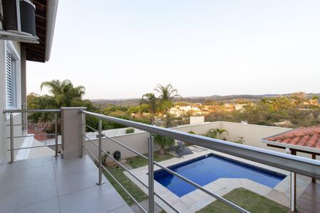 Casa de condomínio para alugar com 300m², 4 quartos e 4 vagas Casa de condomínio para alugar com 300m², 4 quartos e 4 vagasSuíte 3 Varanda