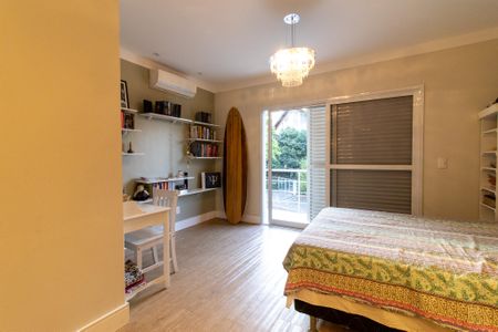 Casa de condomínio para alugar com 300m², 4 quartos e 4 vagas Casa de condomínio para alugar com 300m², 4 quartos e 4 vagasSuíte 2