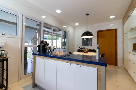 Casa de condomínio para alugar com 300m², 4 quartos e 4 vagas Casa de condomínio para alugar com 300m², 4 quartos e 4 vagasCozinha