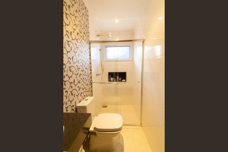 Casa de condomínio para alugar com 300m², 4 quartos e 4 vagas Casa de condomínio para alugar com 300m², 4 quartos e 4 vagasBanheiro da Suíte 4