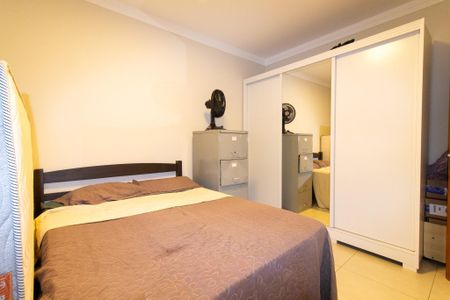 Casa de condomínio para alugar com 300m², 4 quartos e 4 vagas Casa de condomínio para alugar com 300m², 4 quartos e 4 vagasSuíte 4