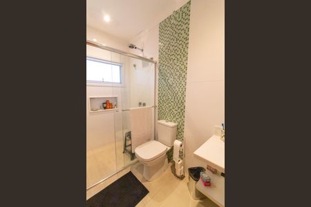 Casa de condomínio para alugar com 300m², 4 quartos e 4 vagas Casa de condomínio para alugar com 300m², 4 quartos e 4 vagasBanheiro da Suíte 3