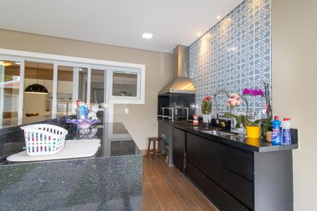 Casa de condomínio para alugar com 300m², 4 quartos e 4 vagas Casa de condomínio para alugar com 300m², 4 quartos e 4 vagasÁrea externa