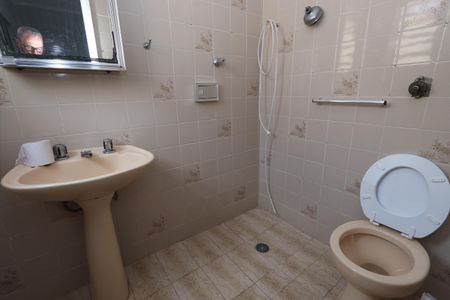 Casa à venda com 130m², 3 quartos e 5 vagasBanheiro da Suíte