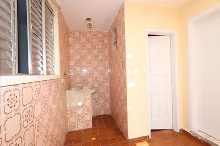 Casa à venda com 130m², 3 quartos e 5 vagasLavanderia