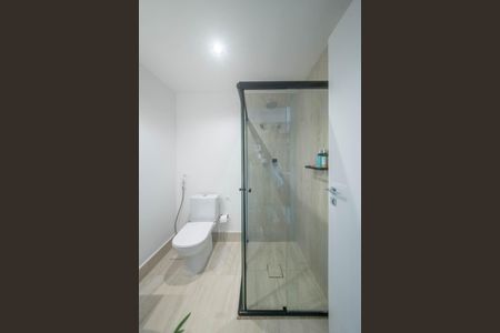 Banheiro Social de kitnet/studio à venda com 1 quarto, 24m² em Santo Amaro, São Paulo