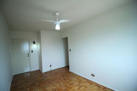 Apartamento à venda com 60m², 2 quartos e sem vaga Apartamento à venda com 60m², 2 quartos e sem vagaSala