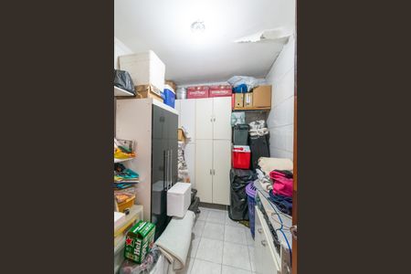 Casa à venda com 140m², 3 quartos e 2 vagasQuarto de Serviço