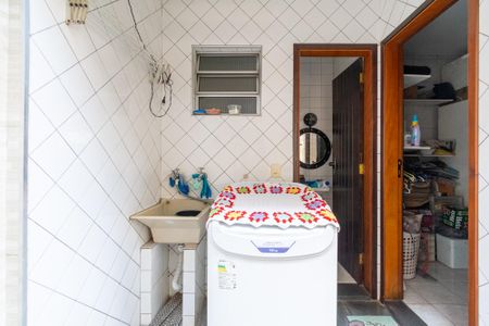 Casa à venda com 140m², 3 quartos e 2 vagasÁrea de Serviço