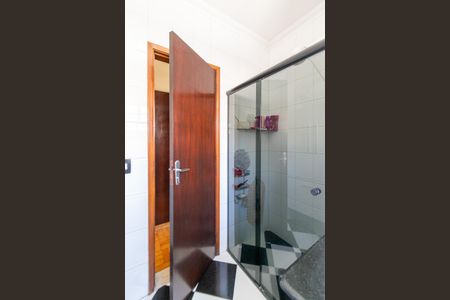 Casa à venda com 140m², 3 quartos e 2 vagasBanheiro da Suíte