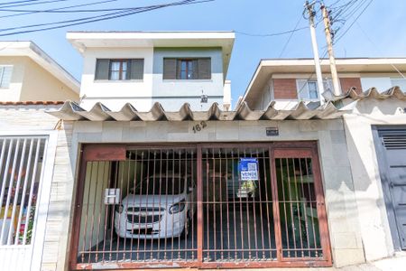 Casa à venda com 140m², 3 quartos e 2 vagasFachada