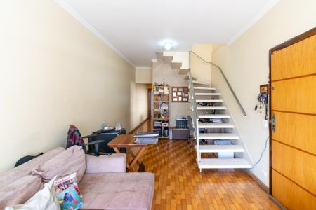 Casa à venda com 140m², 3 quartos e 2 vagasSala