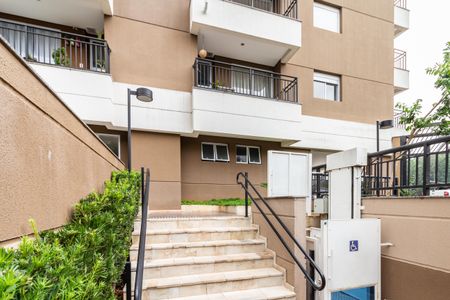 Apartamento à venda com 42m², 1 quarto e 1 vaga Apartamento à venda com 42m², 1 quarto e 1 vagaFachada