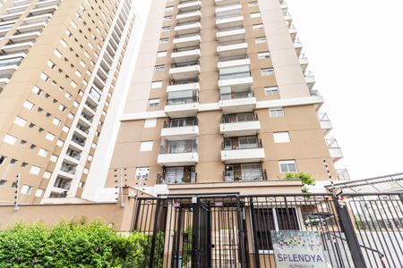 Apartamento à venda com 42m², 1 quarto e 1 vaga Apartamento à venda com 42m², 1 quarto e 1 vagaFachada