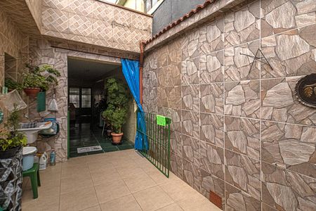 Casa à venda com 133m², 2 quartos e 2 vagas Casa à venda com 133m², 2 quartos e 2 vagasquintal_4