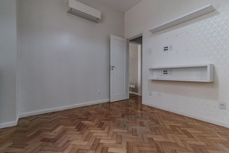 Quarto 1 de apartamento para alugar com 2 quartos, 83m² em Copacabana, Rio de Janeiro